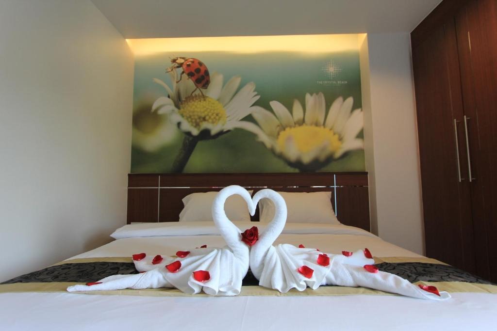 هتل د کریستال پاتونگ پوکت